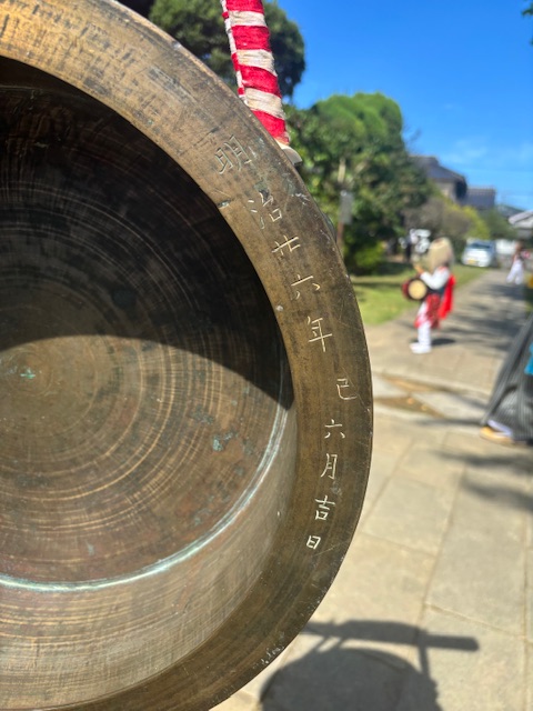 脇役は目立たない